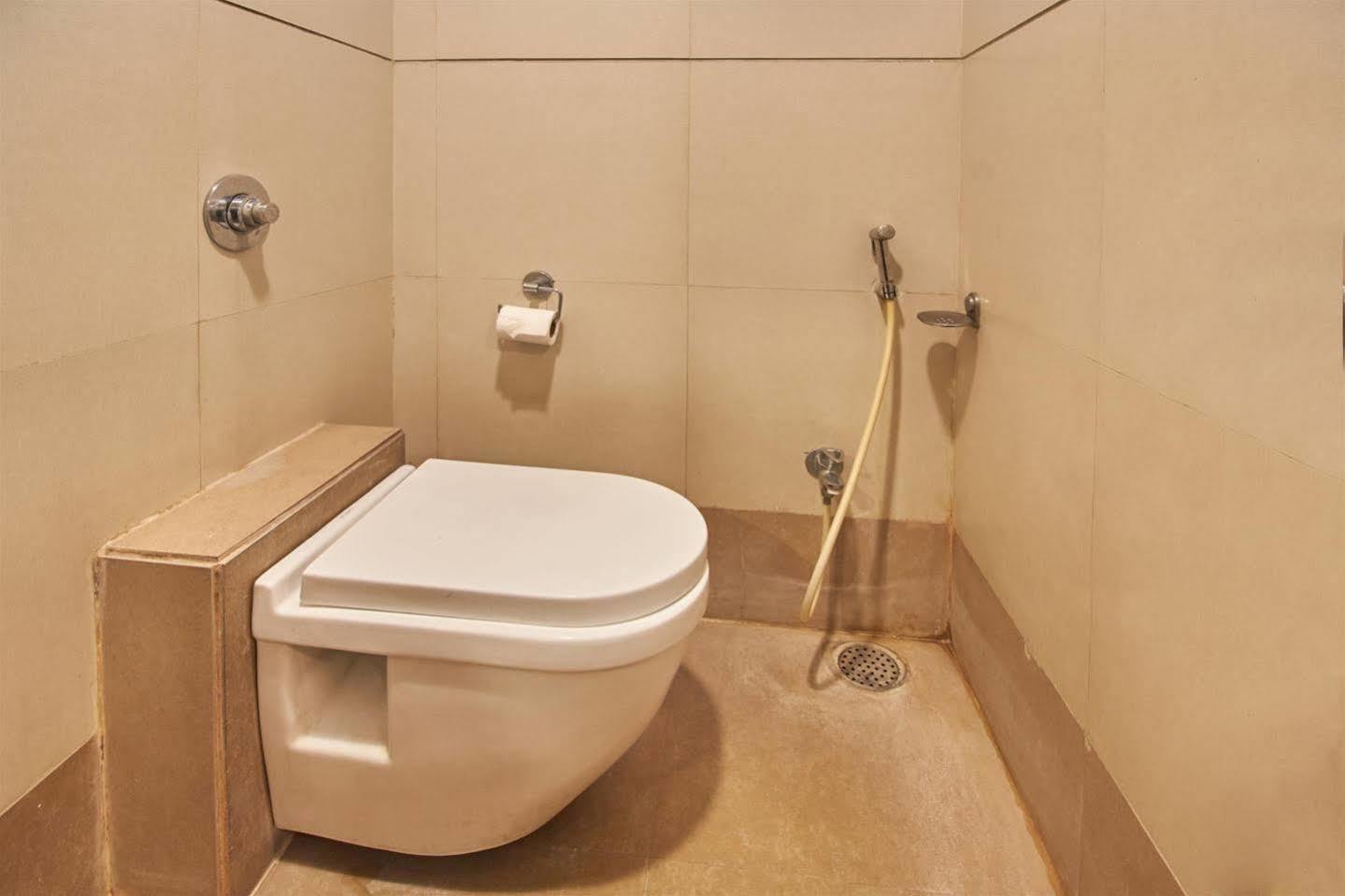 Hotel Adi Nagpur Eksteriør billede